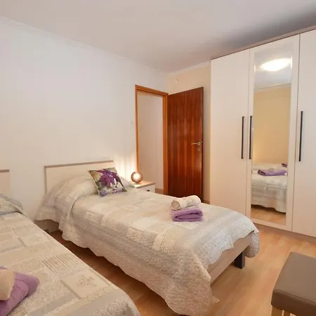 Apartment Hrasta