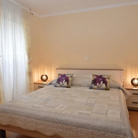 Appartement Hrasta *